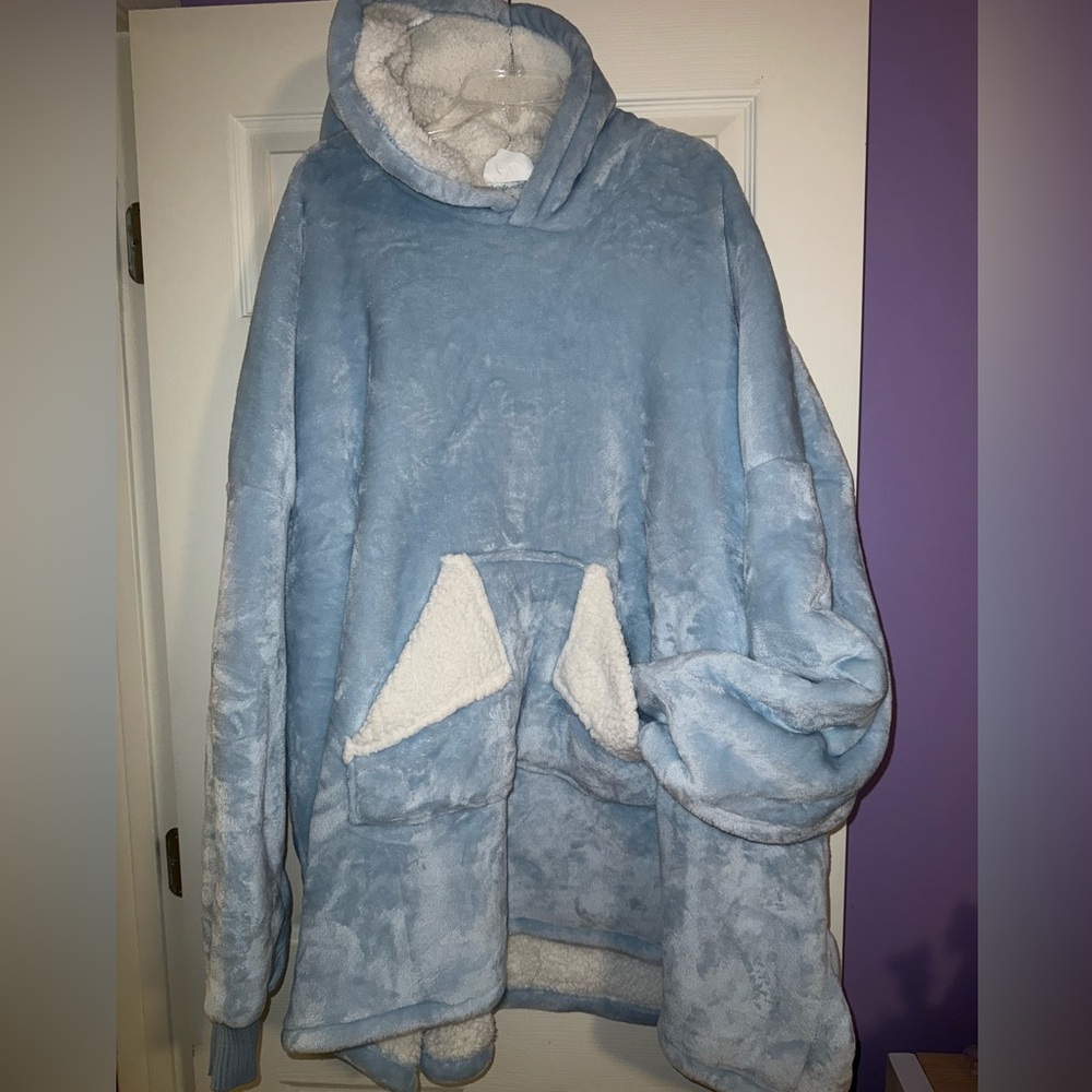 Cozy Blue Hooded Wearable Blanket